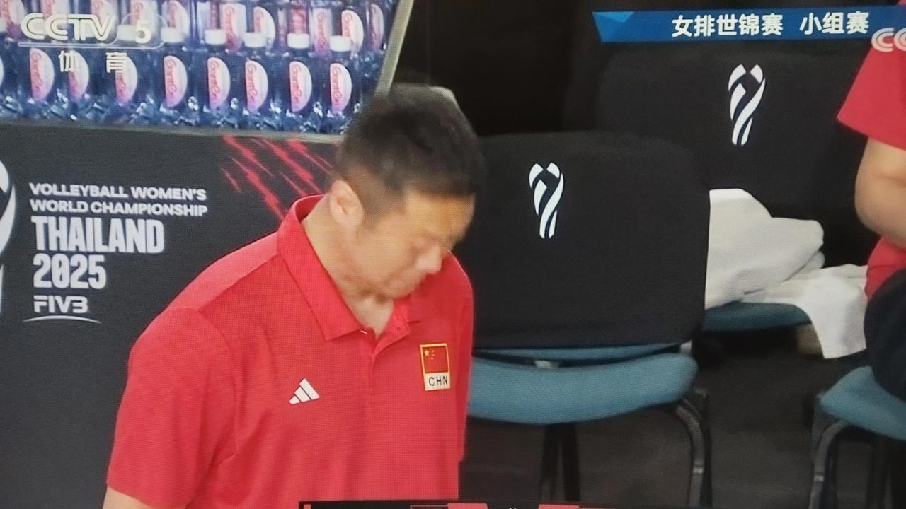 赵勇，你看看你把中国女排带成什么样儿了？赵勇啊，赵勇。你真是一个赵大胆儿！看看