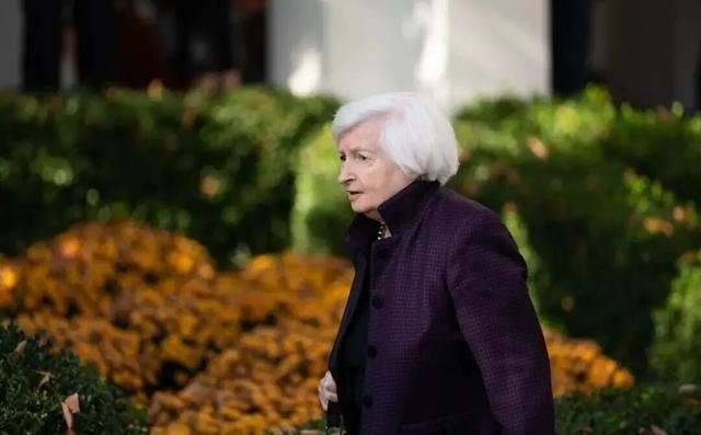 曾担任过美联储主席、财长、白宫经济顾问委员会主席的耶伦近日在接受彭博社采访时称，