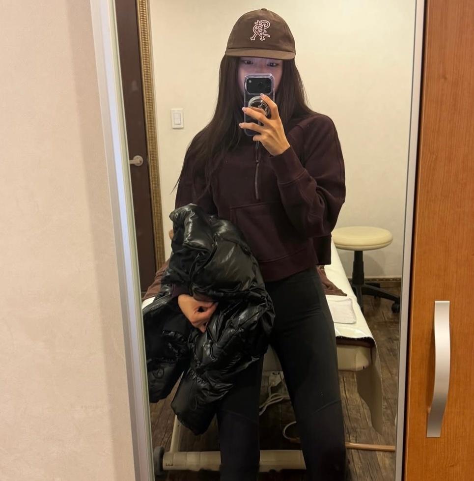 穿搭分享连续更新第2662天韩国时尚女生日常搭配好🥶韩系穿搭超能新星汇新星v