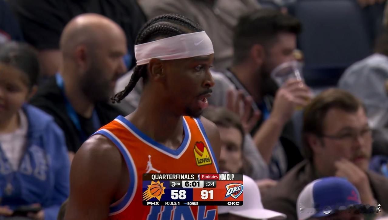 我强烈建议雷霆扣减亚历山大的工资，他总是三节比赛提前打卡！在今天雷霆主场迎战太阳