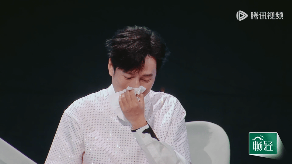 李维嘉，崩溃大哭！3月20日，李维嘉突然冲上了热搜，原因是他在节目中，崩溃