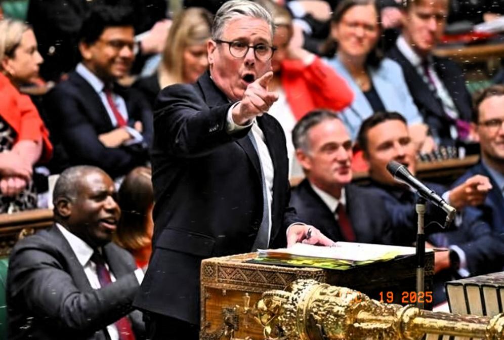 英国首相斯塔默，大刀阔斧的这么一下子，让我们的公知精英情何以堪。我们的公知精英