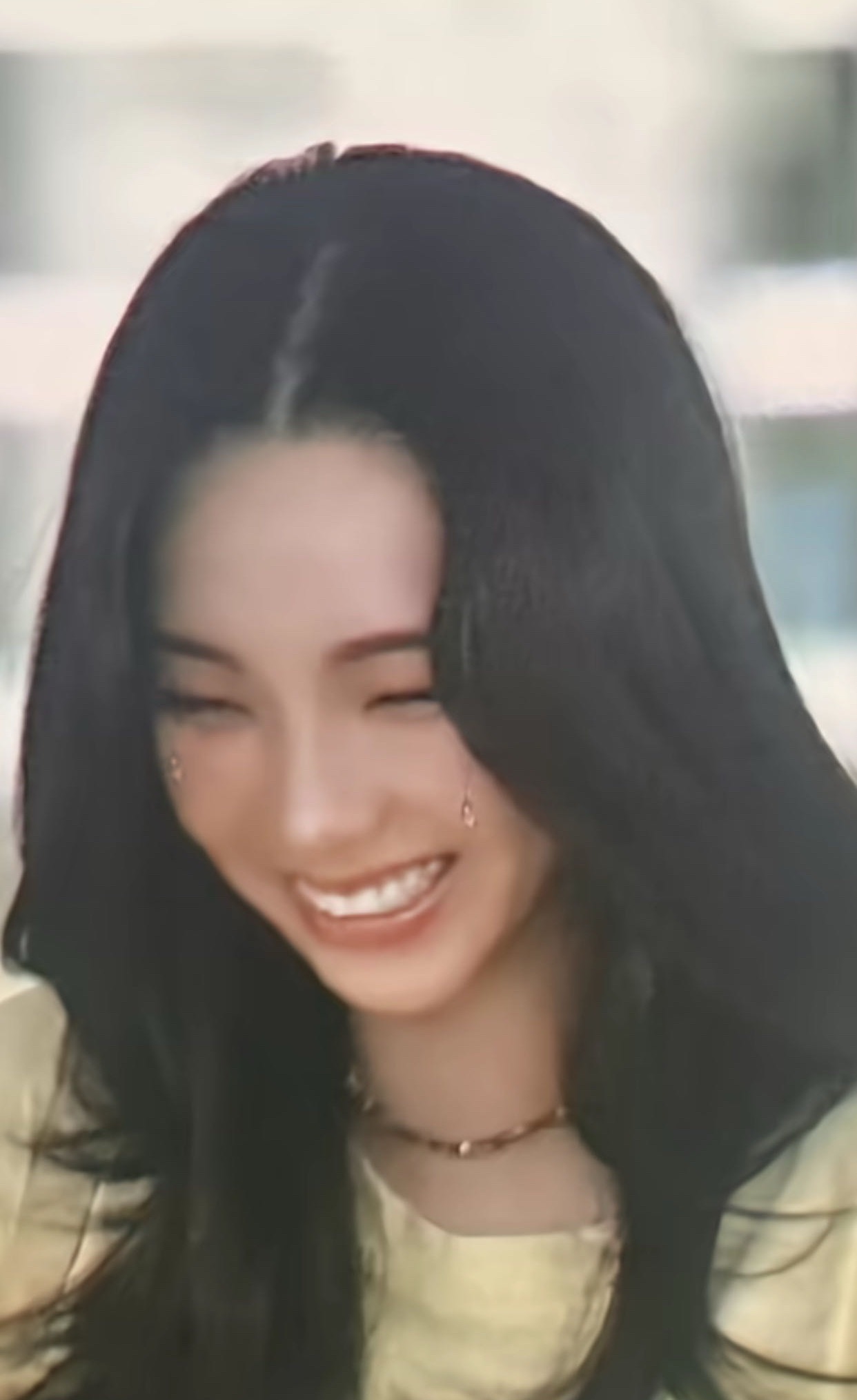 这个眼泪会不会p的太逼真了？
