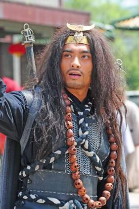 为什么除了武松，大部分好汉都支持招安？因为大家都不傻。梁山再不招安，就得饿死。梁