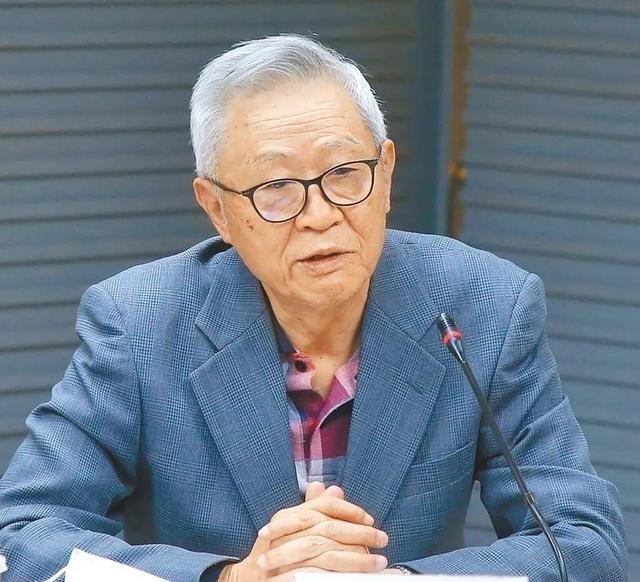 刚从大陆参加完研讨会回台的“两岸问题专家”赵春山向岛内示警：“台湾是否还会有20