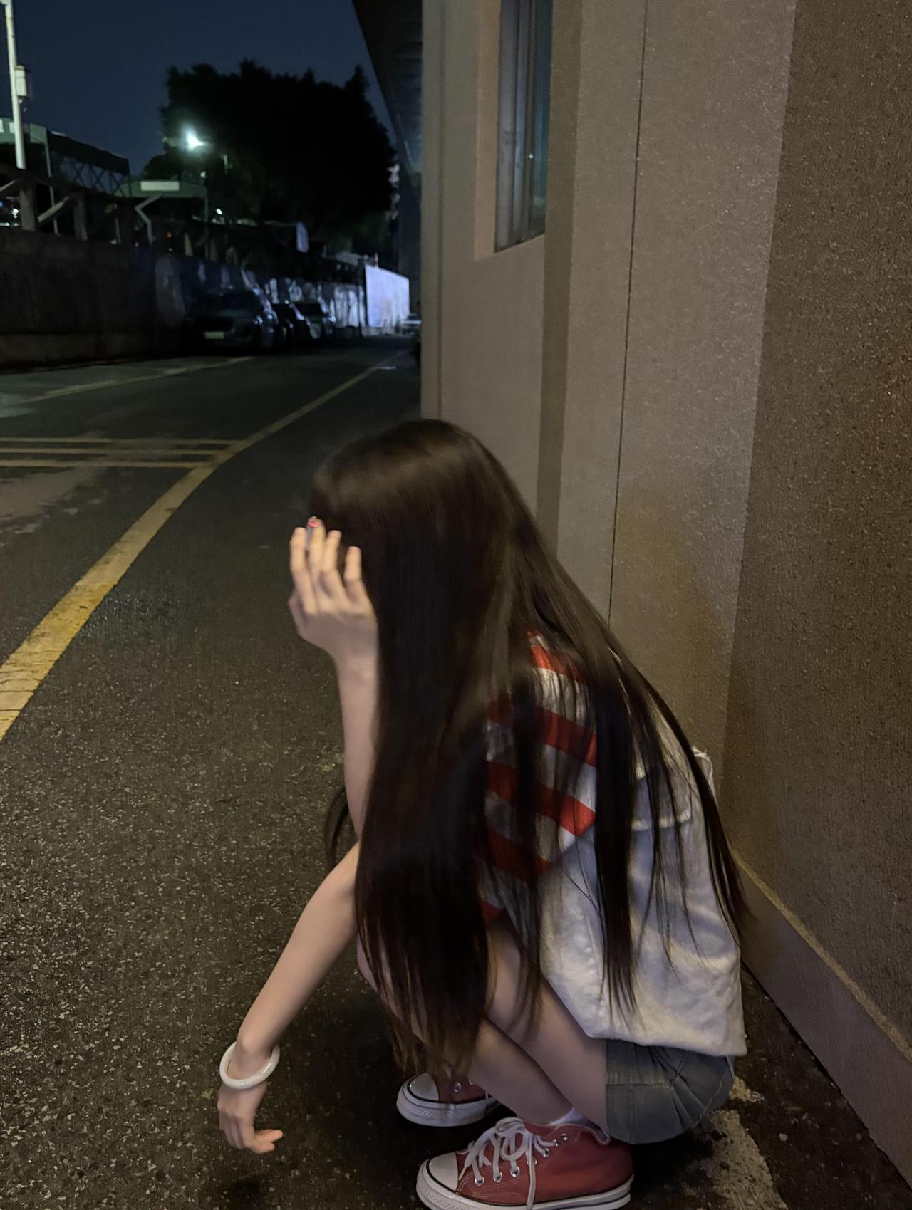 奉劝大家，一定要，多多睡觉，把身体养得棒棒的，把容貌养得润润的。睡觉