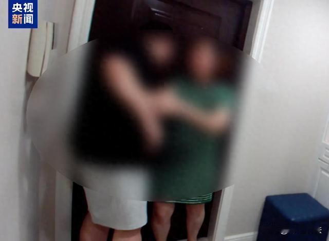 上海，男子在国外留学，跟其他朋友外出约会的时候，可能间接的辅助朋友做了男女之间的
