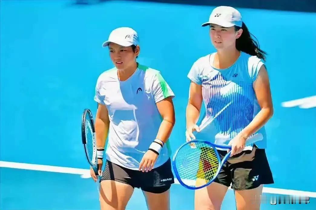蒋欣玗海峡组合不敌梅尔滕斯组合止步次轮WTA1000🇨🇦多伦多女双第二轮