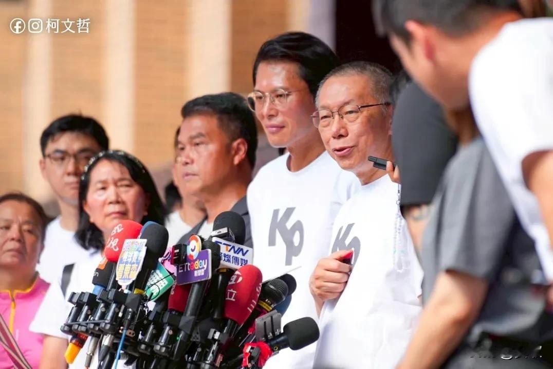 台岛超百万人联署“弹劾赖清德”.整个岛内民怨沸腾台媒报道，一场声势浩大的“弹