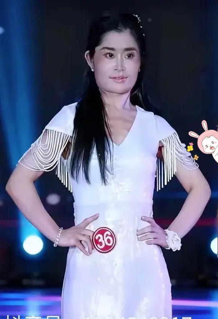 这下好了，全国人民都知道了，辽宁选美冠军“霸气出圈”，真的让观众眼前一亮