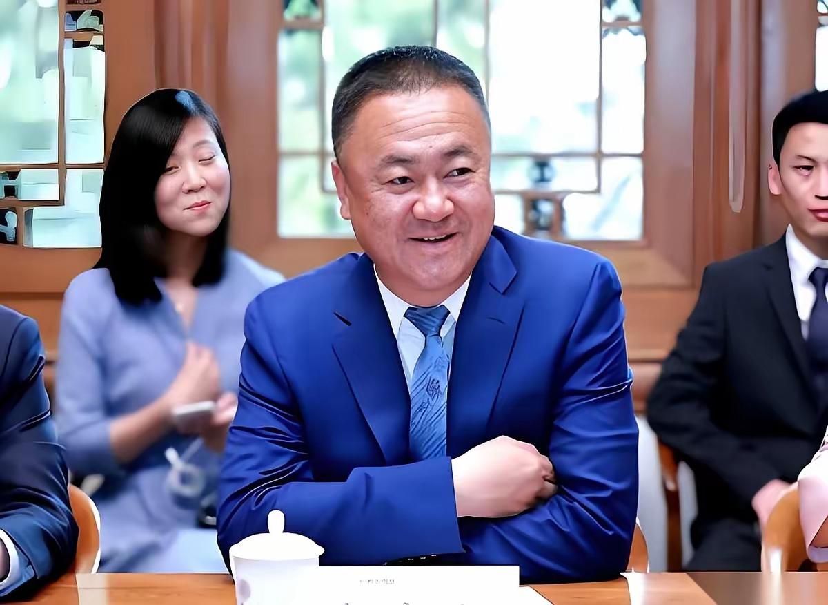 讲个真事儿，有点刷新我的三观。宁夏有个老板，身家870个亿，搞化工的，成了行业