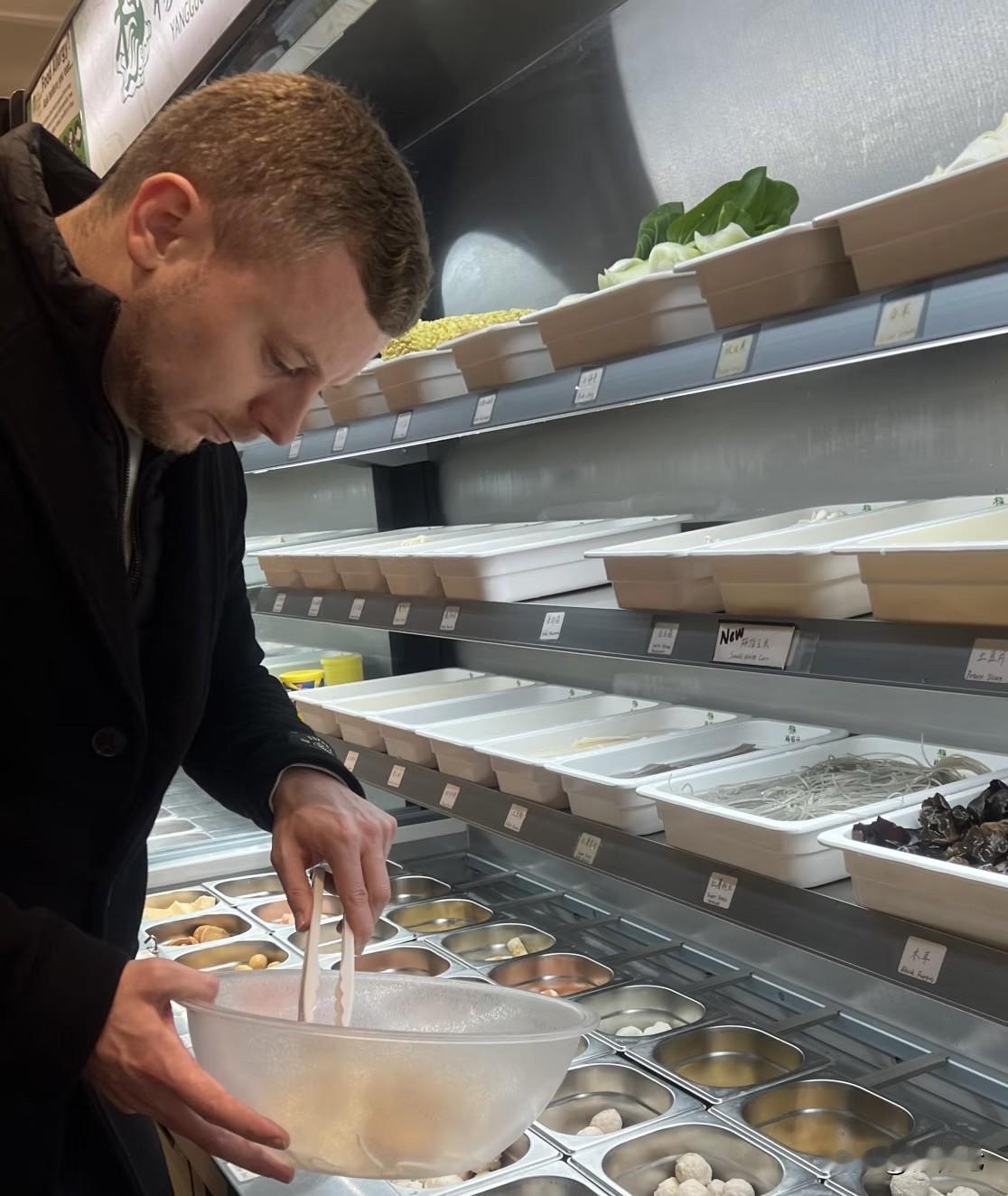 250-320元一碗‼️【中国麻辣烫】征服全球，外国人爱吃到停不下来海外的麻辣