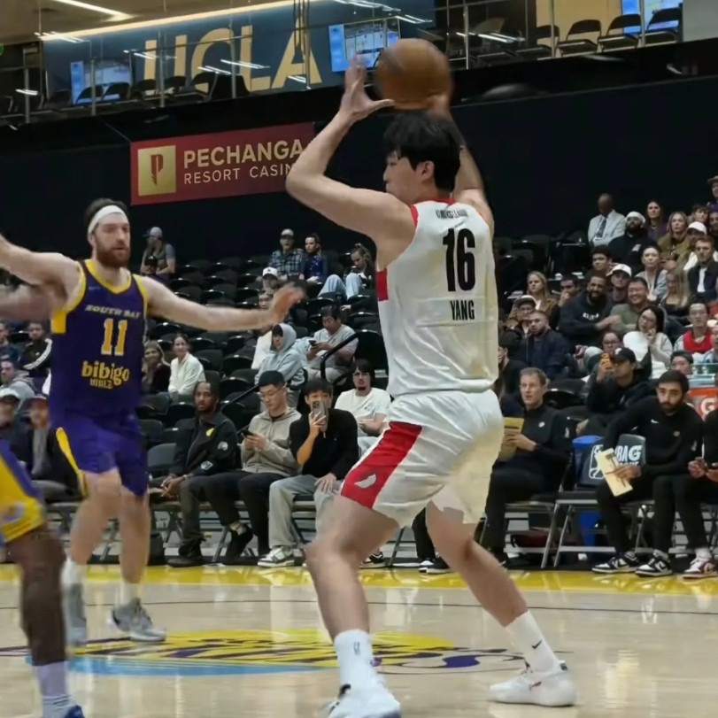 最佳一战！杨瀚森21分9篮板3助攻3盖帽，听听对手的评价“他(杨瀚森）就是一