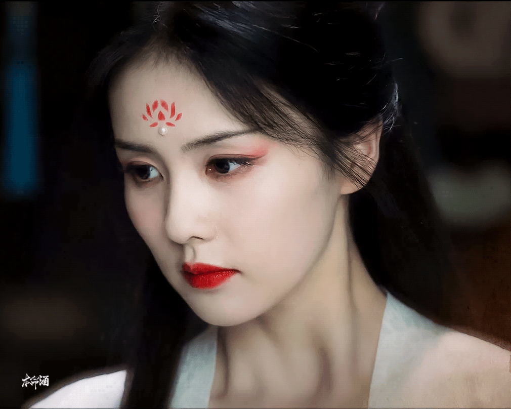 白鹿的粉丝最近在为她饰演的角色进行人气投票，本以为我们姜雪宁姜二姑娘会是“茸圈”