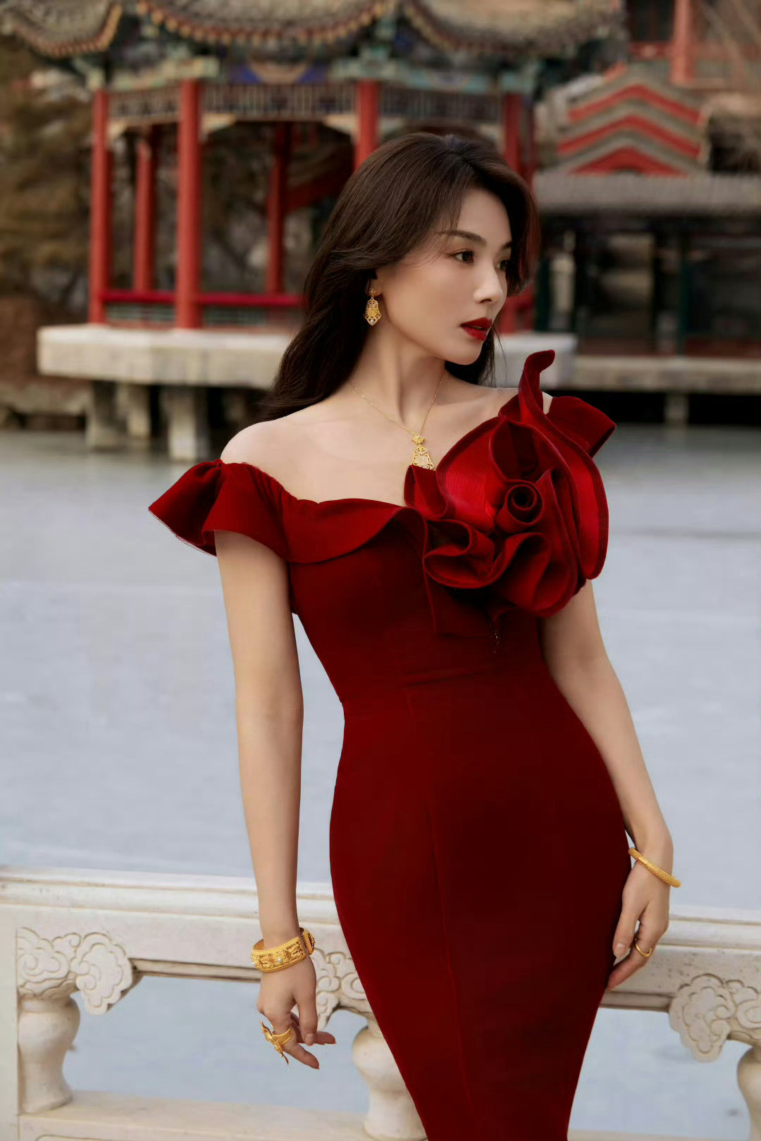 刘涛：这一身，是准备去宫廷剧里“篡位”当皇后吗？美炸刘涛​​​