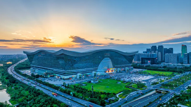 2026成都车展尊享攻略：少花50元，体验翻倍！2026年8月21日到30日，成都西部国际博览城又搞