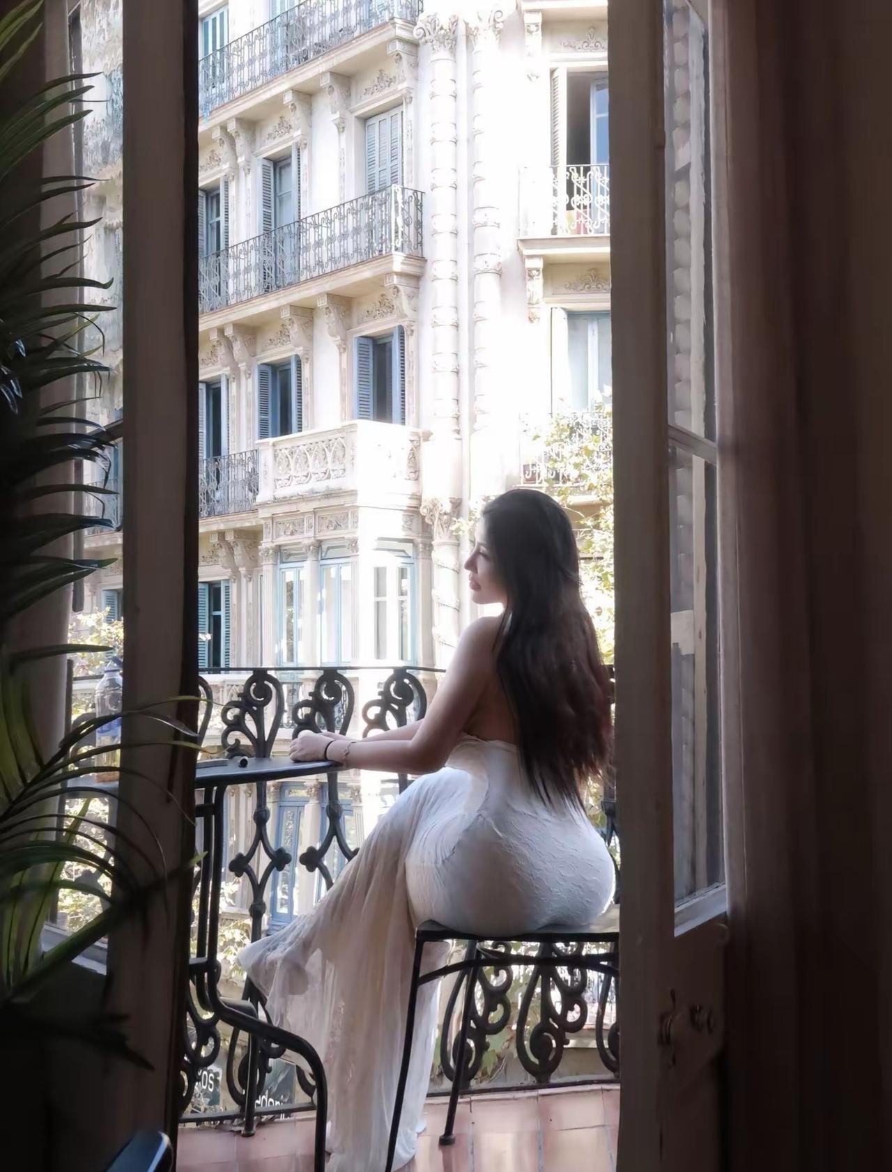 门外透漏着贵族的气息