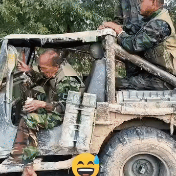 马莉淑洁达下次在新闻发布会上是不是应该介绍一下柬埔寨这些兵种是属于哪个军区或者是