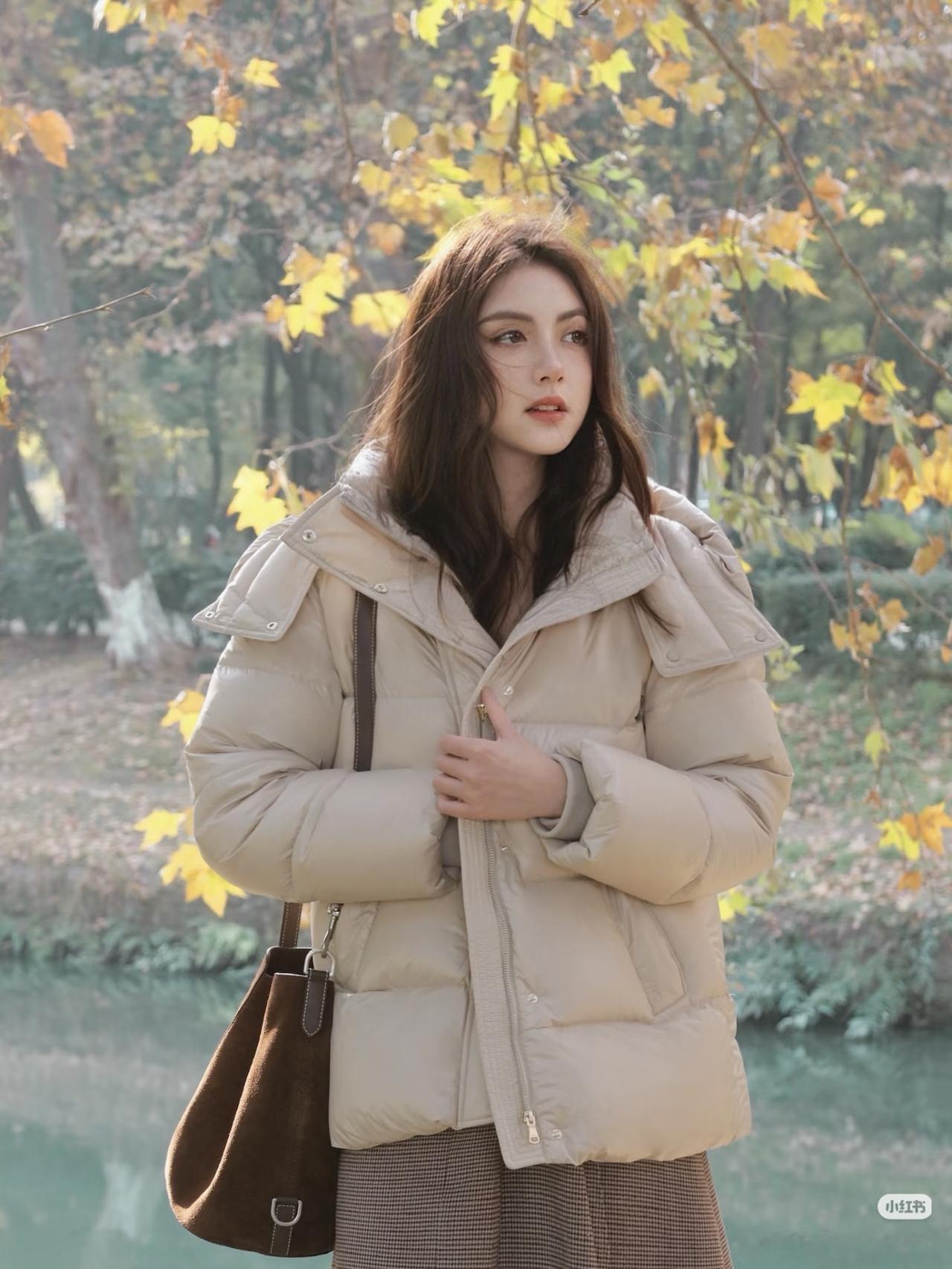 沧浪之水清兮，可以濯我缨；沧浪之水浊兮，可以濯我足。