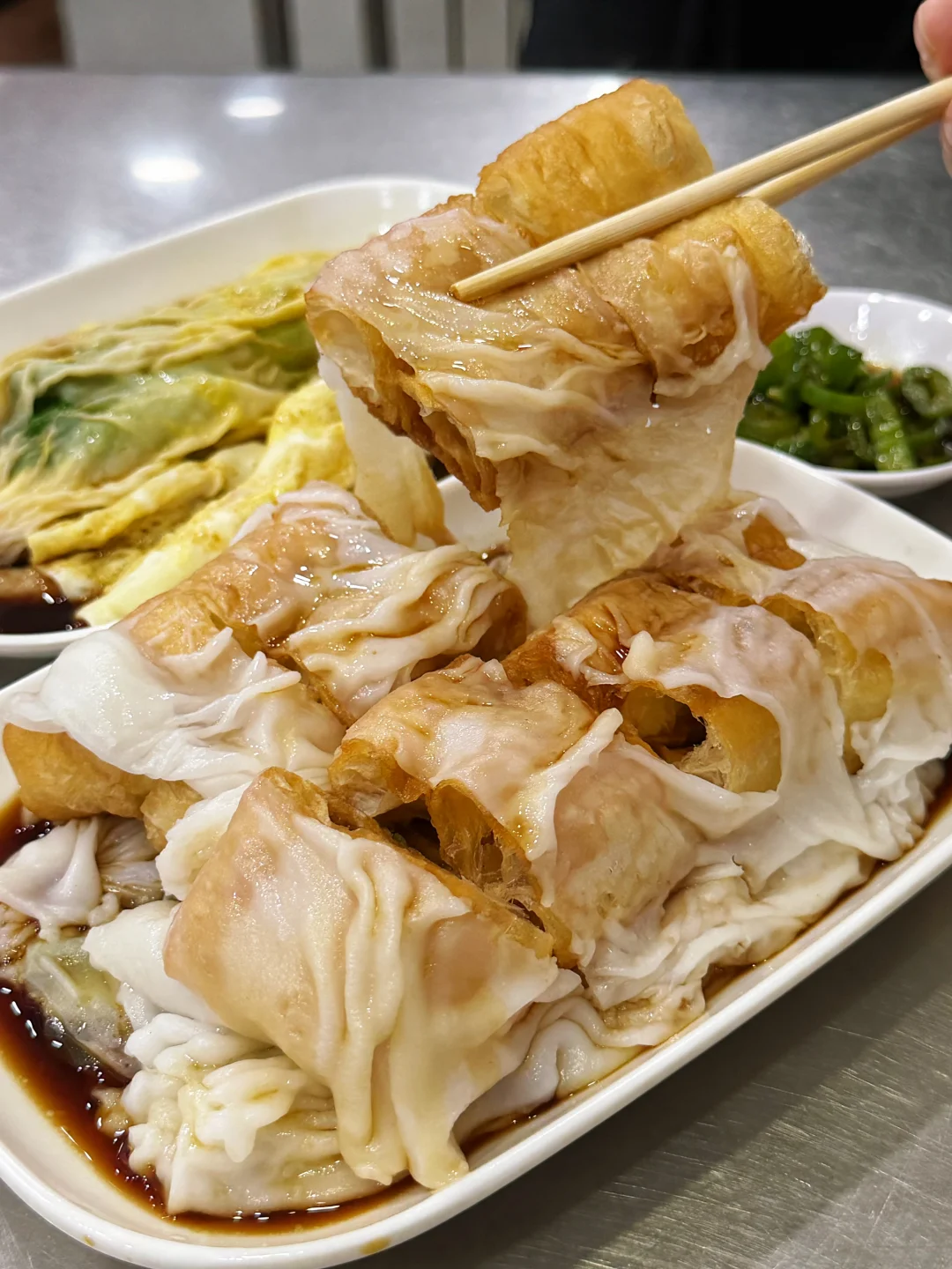 中大附近！巨好吃巢皮肠粉小店🤤…