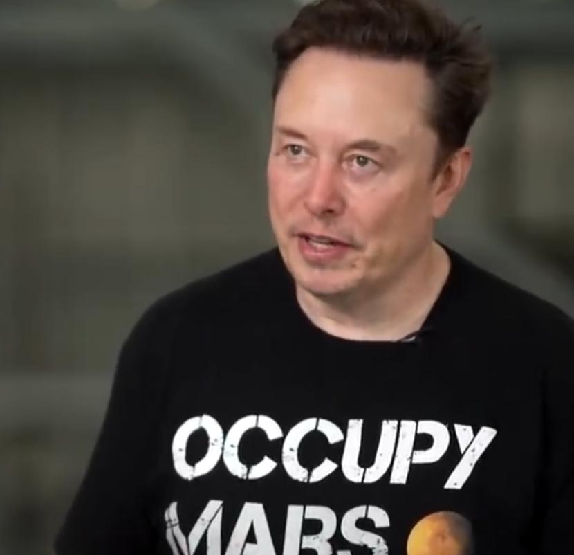 1月30日，特斯拉创始人埃隆·马斯克在社交平台转发并评论了一条关于中国新能源汽车