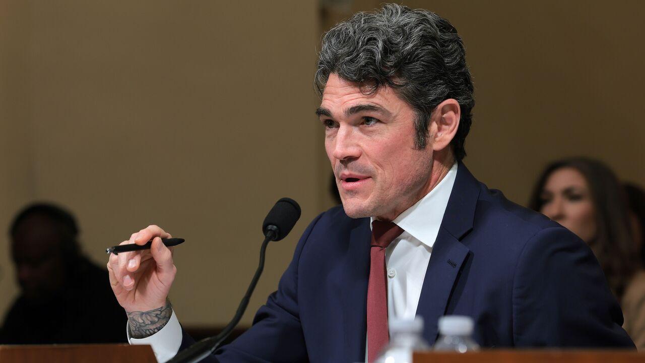 白宫里从不缺“剧情反转”，可2026年3月17日这一幕，真让外界目瞪口呆。约瑟夫