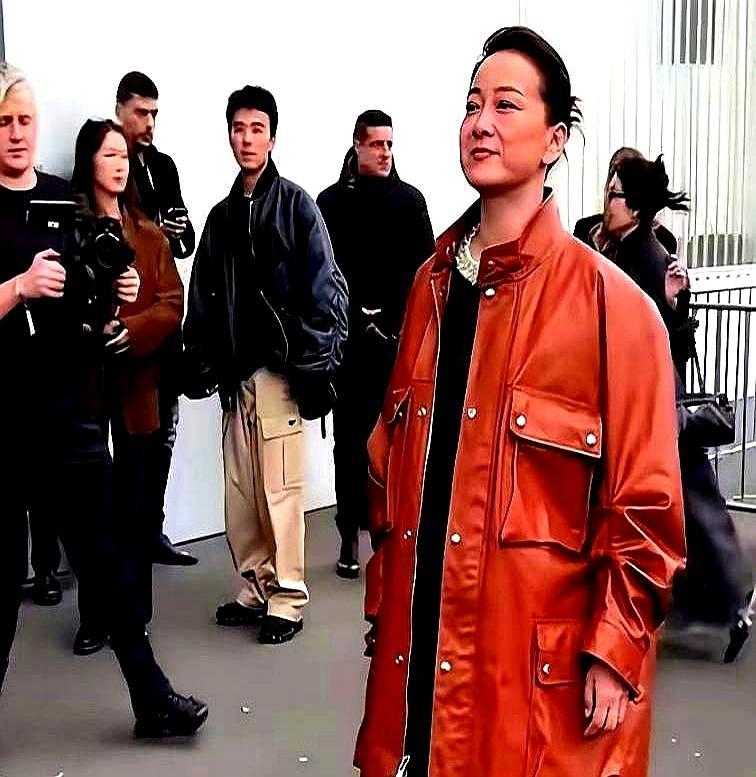 88亿票房后，她先砍公司再砍自己贾玲把大碗娱乐变成空壳，只留一张营业执照。