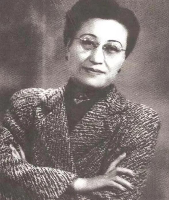 1961年冬天，周恩来在西花厅会见了蒋介石的前妻陈洁如。对方开口第一句话，便是哀