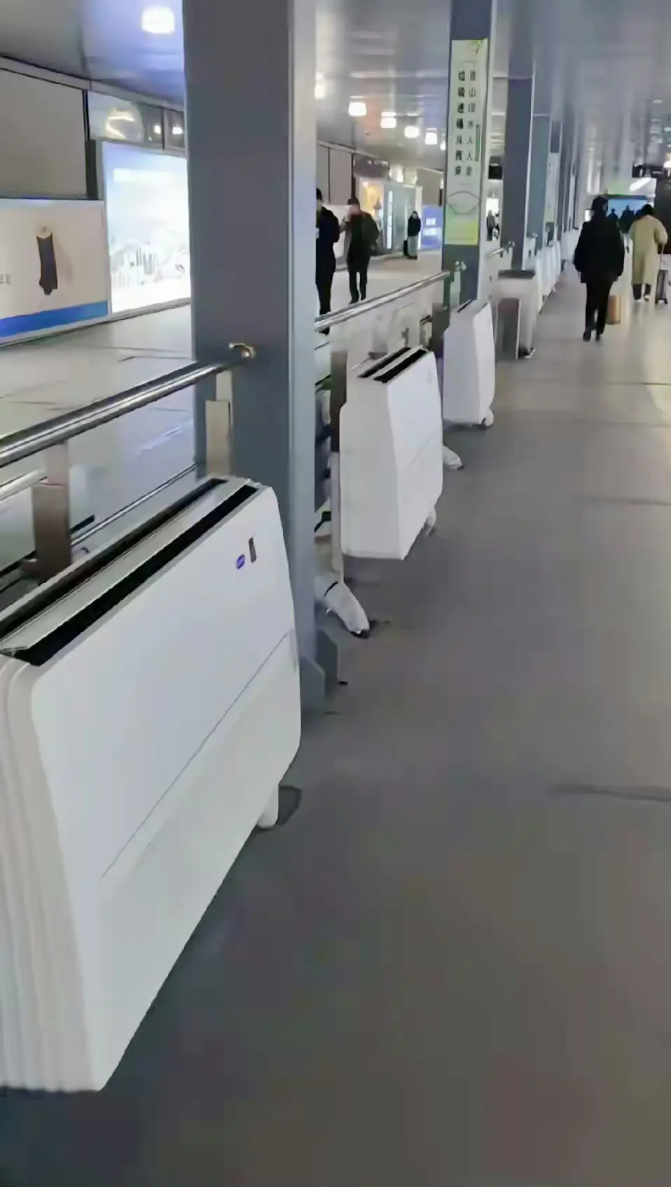 装这么多空调，是不是太浪费了?