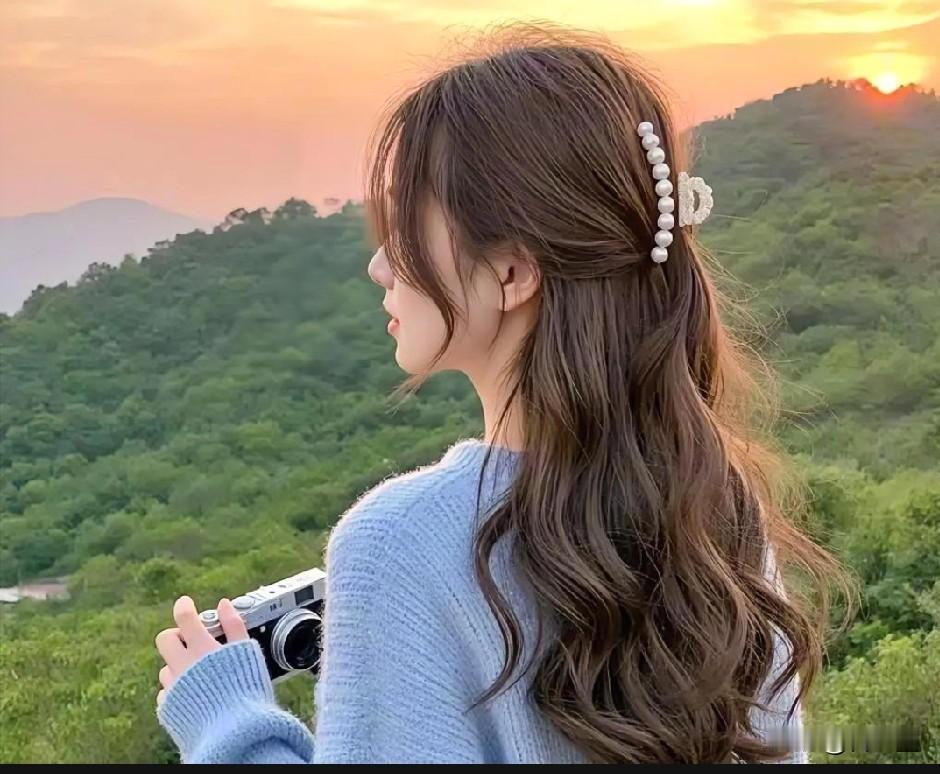 我同事，快被她女儿气炸了。她女儿大学毕业后，处了一年多对象，她们想着趁中秋假期