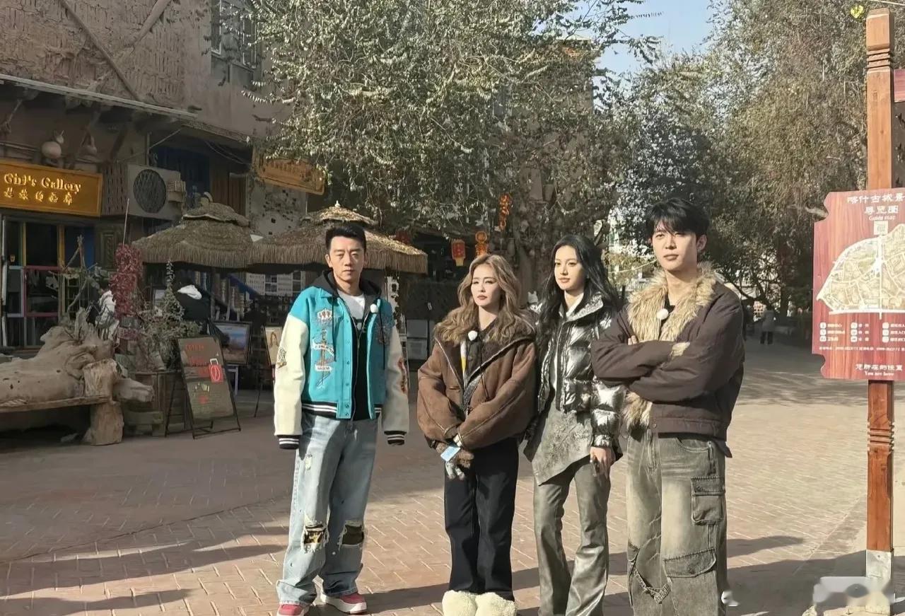 看了这几张照片我相信明星也是普通人，褪去华丽的衣服，闪烁的灯光，看着也没什么气质