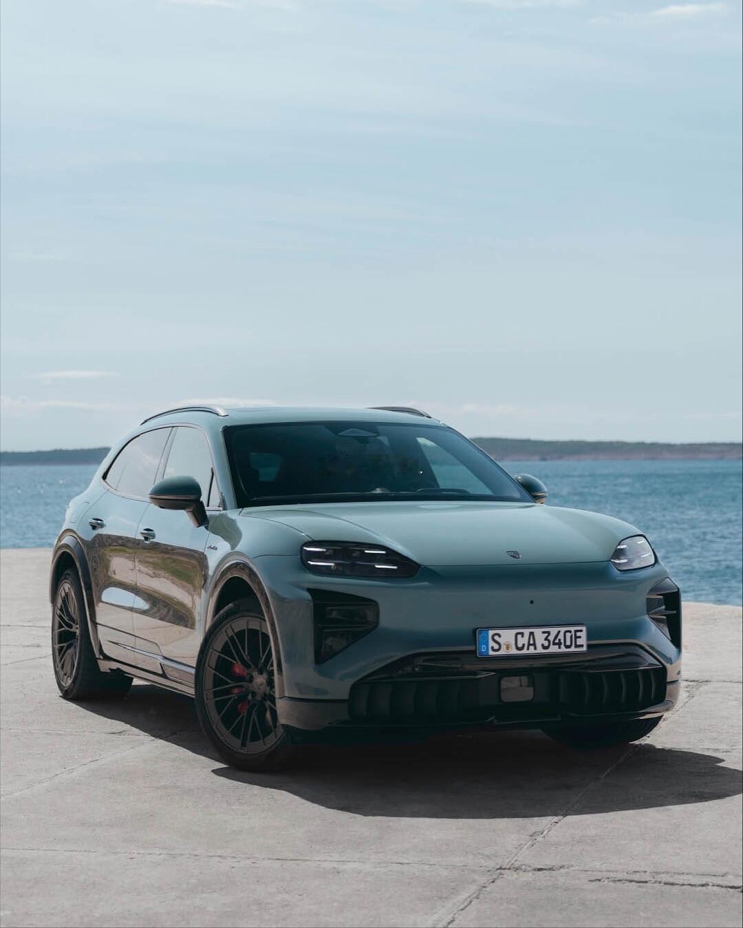 全新纯电动Cayenne，王者风范，无惧惊保时捷