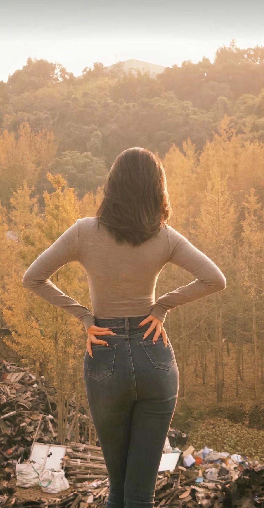 背对世界的孤独，与自然对话