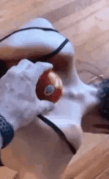 哎呀我去，这还是正常的人类吗？[思考]