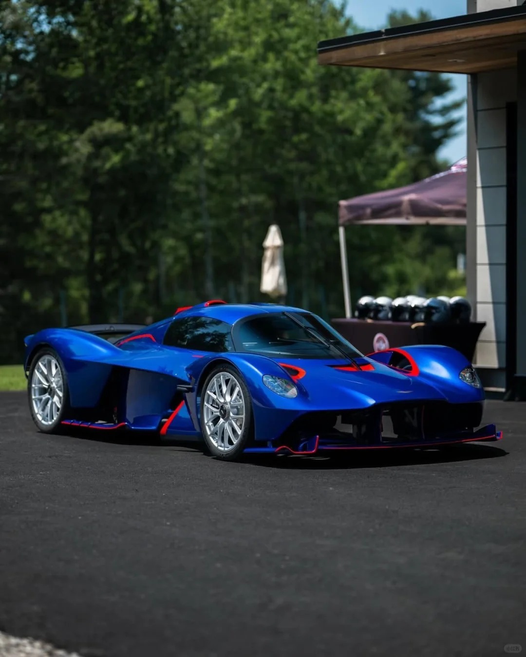 AstonMartinValkyrie，这个蓝肿么样?车的新衣​​​