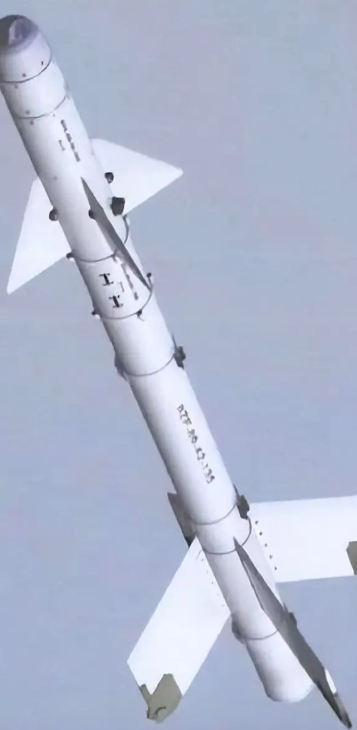 美媒军方媒体报道，中国的霹雳S型空空导弹已经问世，2020年立项历经5年2025