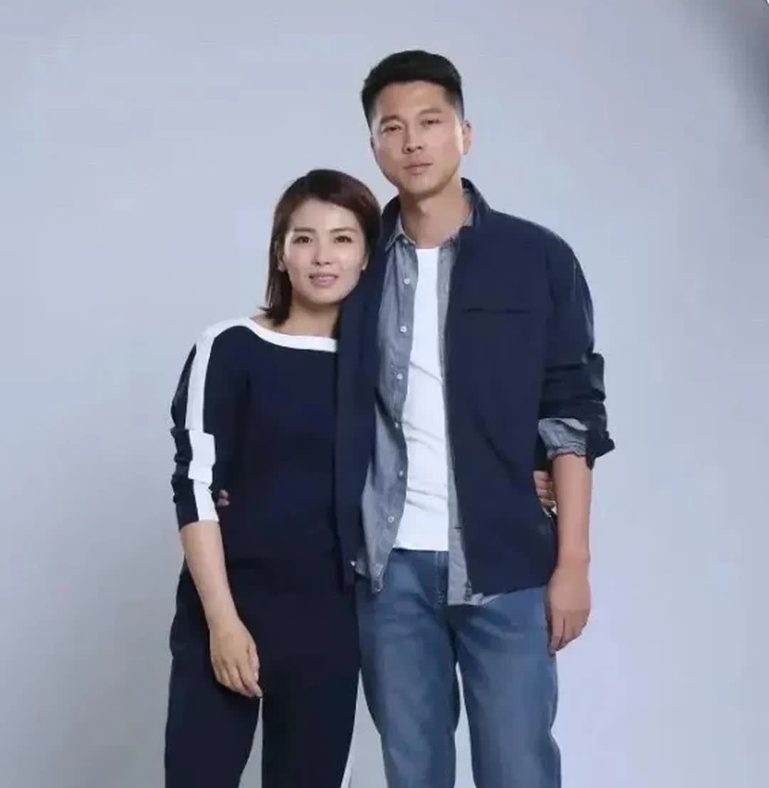 和刘涛拥抱的这位男演员，经常在电视上看到他，就是想不起来名字了，有知道的吗