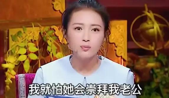 一次，谢娜在国外商场里购物，相中了一只包但是钱不够，便找包文婧借3万块钱。谁知回