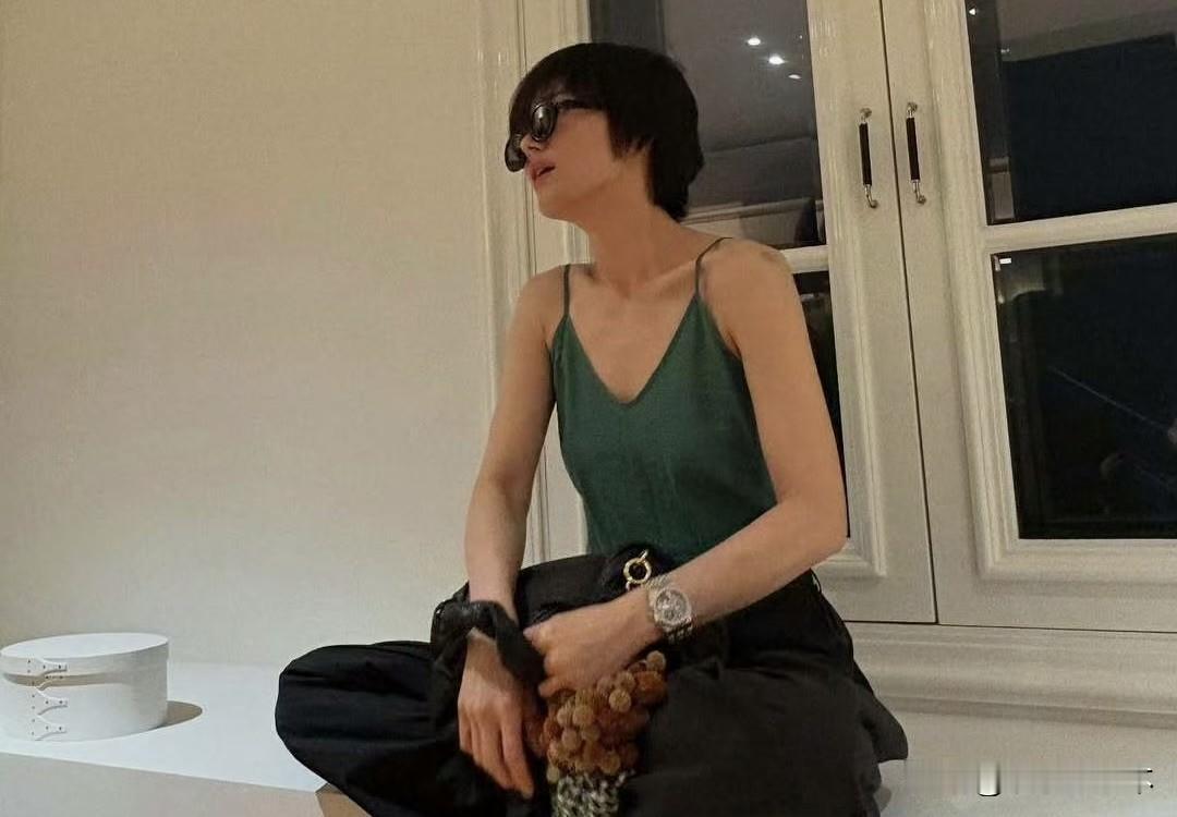 宋慧乔怎么瘦成这样了？美感全无，以前多漂亮啊，现在看起来好骨感，给人一种病态的感