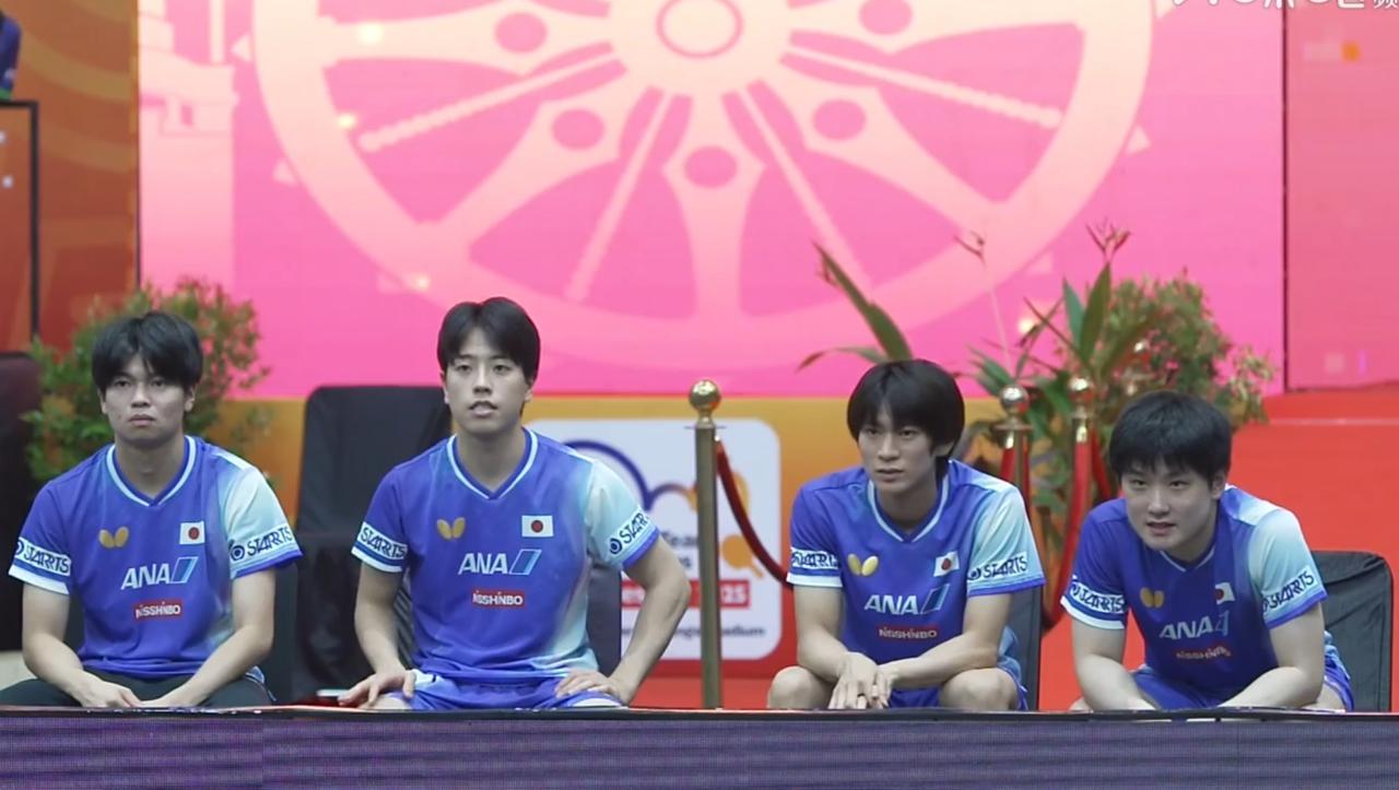 亚锦赛男团半决赛，国乒3-2大逆转日本后的众生相：国乒这边，五个参赛的运动员都
