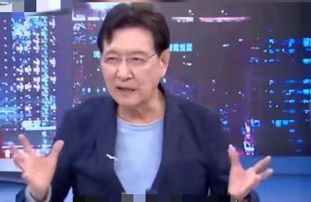 赵少康在节目中讲了一个故事，大陆刚刚改革开放时，他到广西桂林去旅游，坐游船在漓江