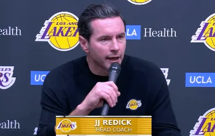 NBA常规赛，湖人客场108-106战胜爵士。本场取胜后，湖人拿到4连胜。赛