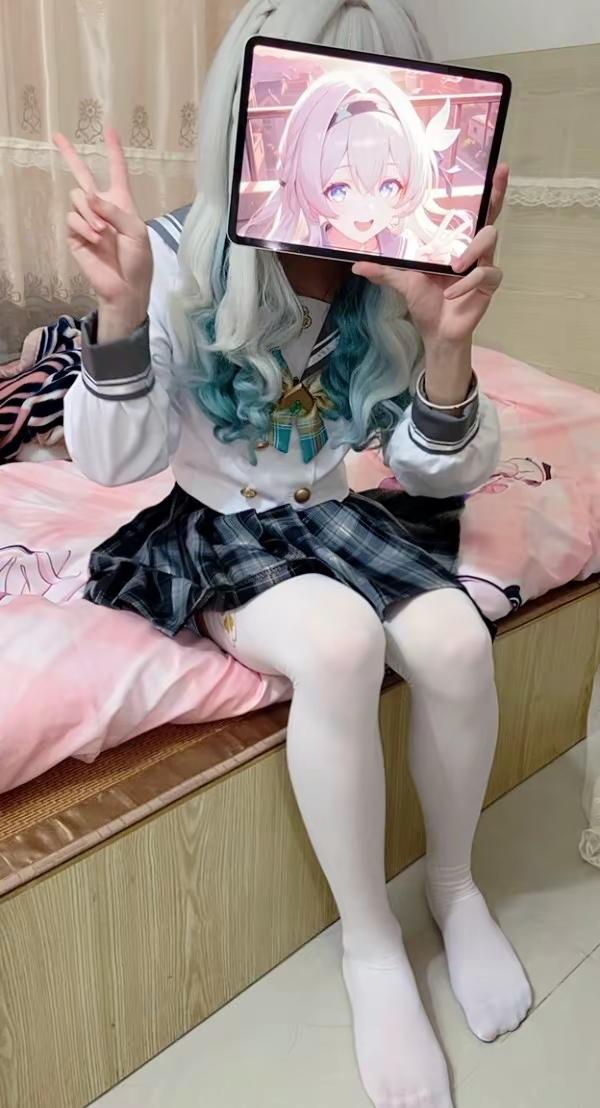 把痛苦当玩笑讲你却真的把我打不过笑话看