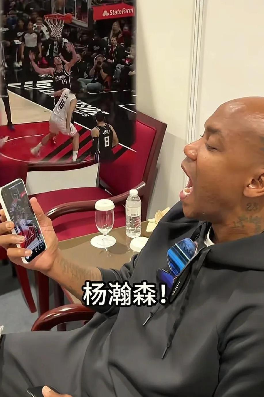马布里对杨瀚森的表现只能用“oh”来形容！杨瀚森在第二场季前赛拿下16分4板3