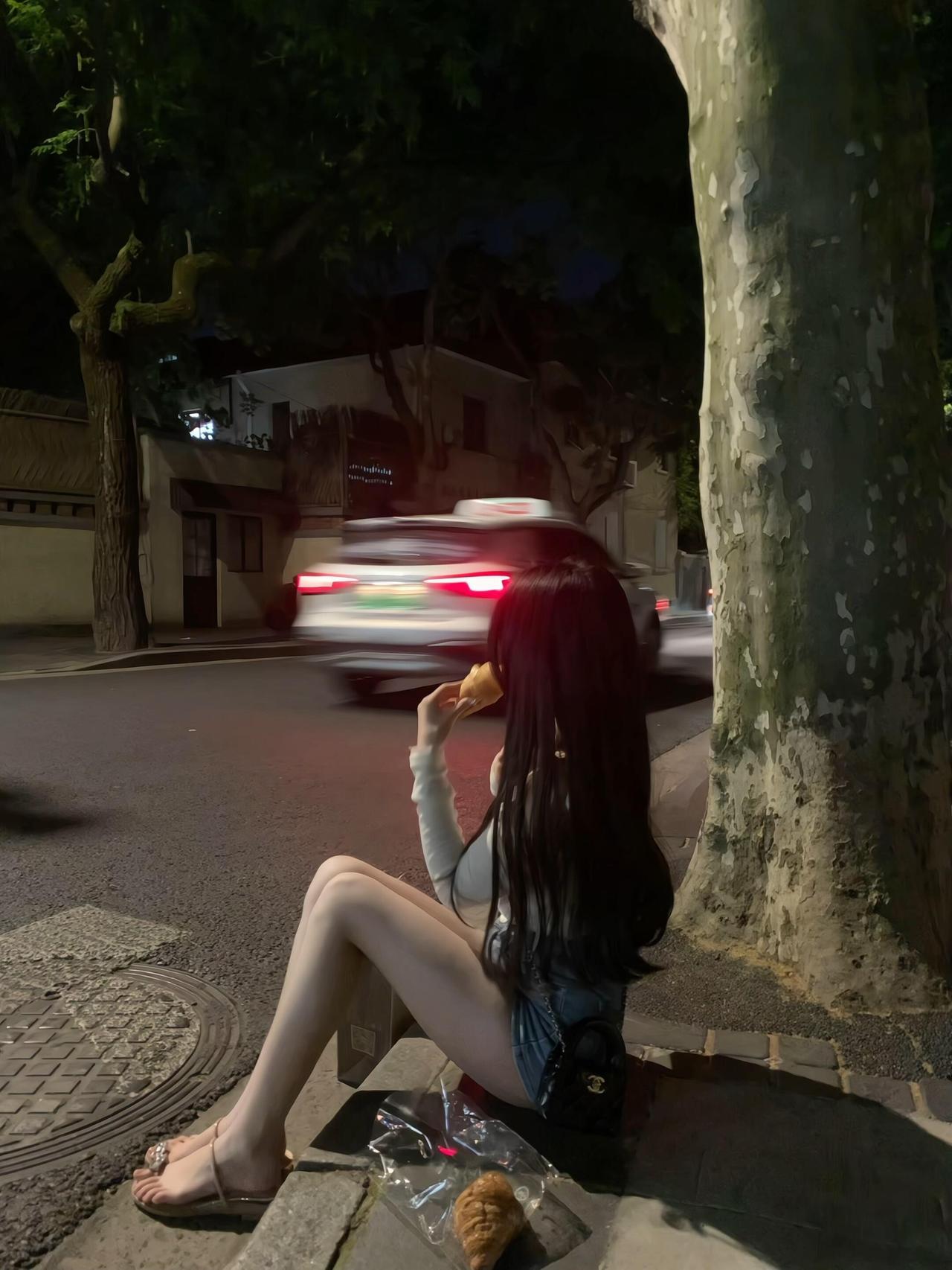人这辈子，千万别败在臭脾气上，不知道大家有没有发现，越是亲近的人，