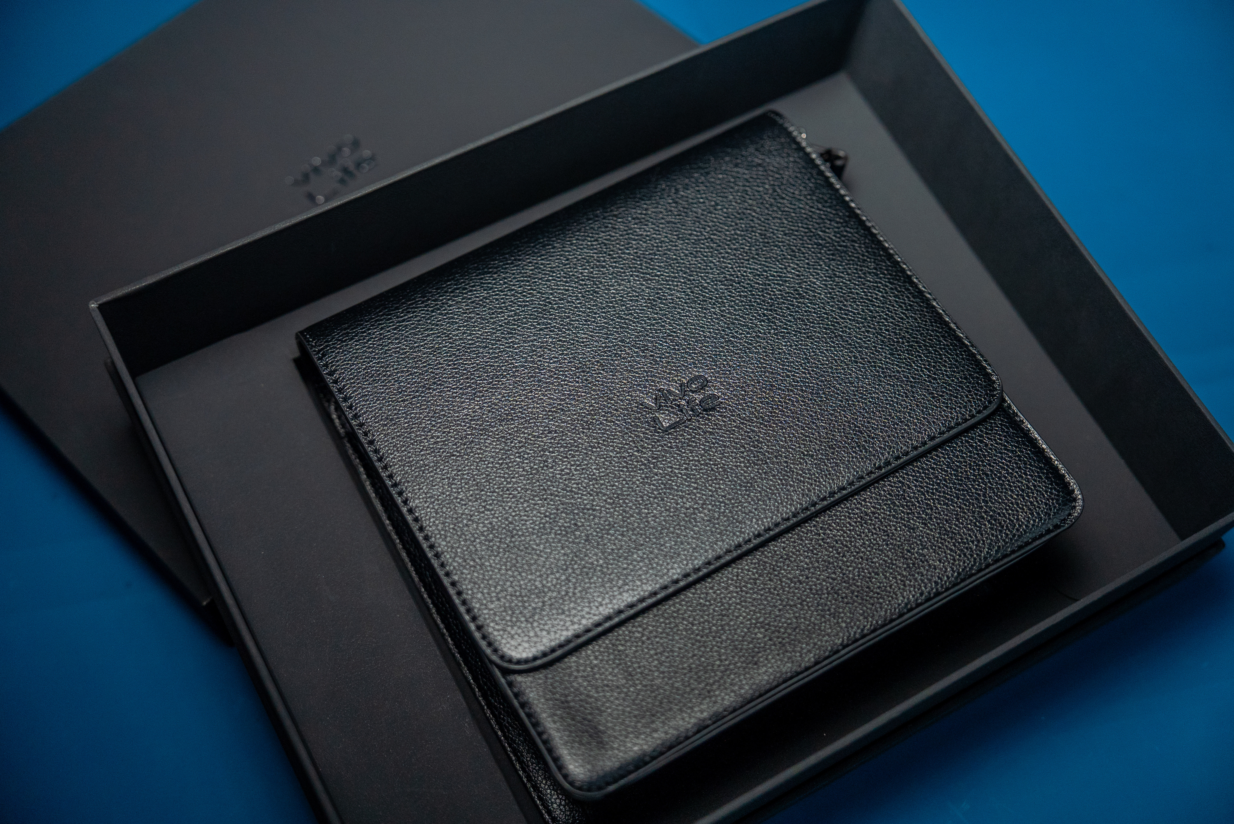 收到vivoLife摄影套装的PU皮质单肩包可以放X300系列摄影套装全部