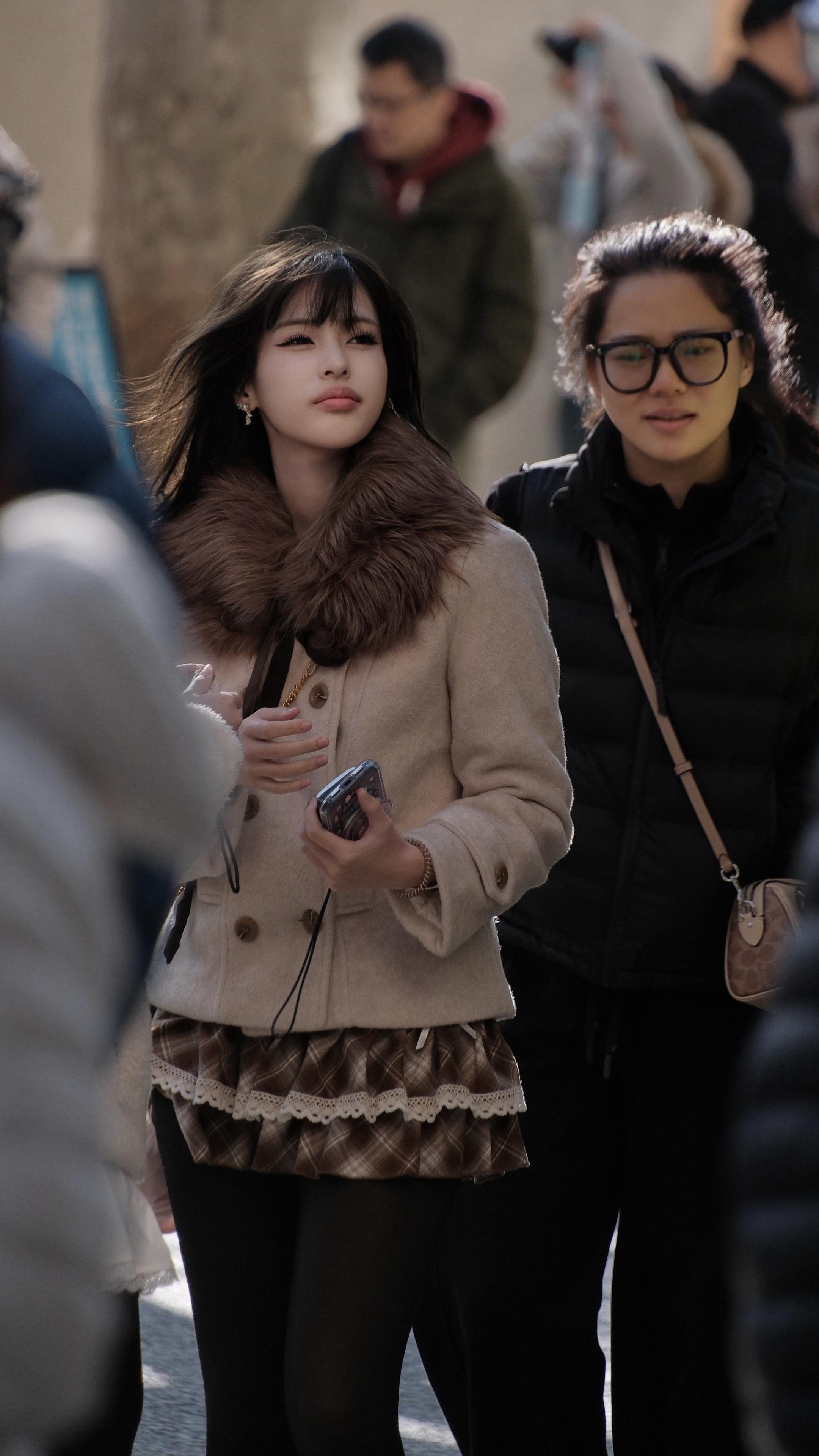 上海街拍。即使不是一眼惊艳，但每个小姐姐都很有气质感！