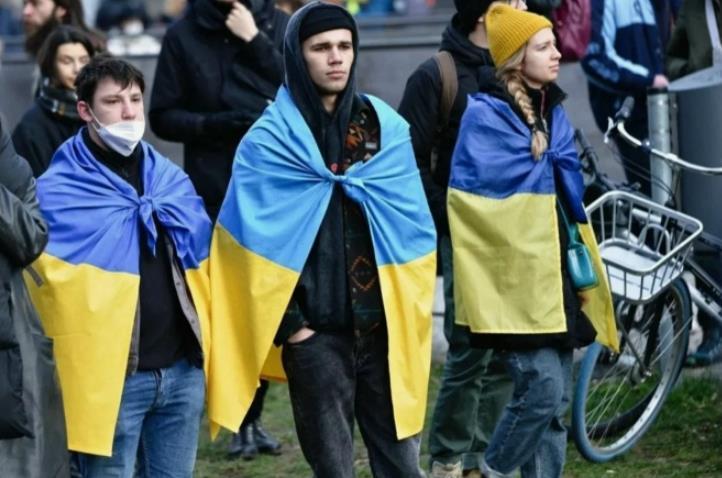 德国的乌克兰的“爱国者”们迎来坏消息，乌克兰男性将被遣返接受"动员"。
