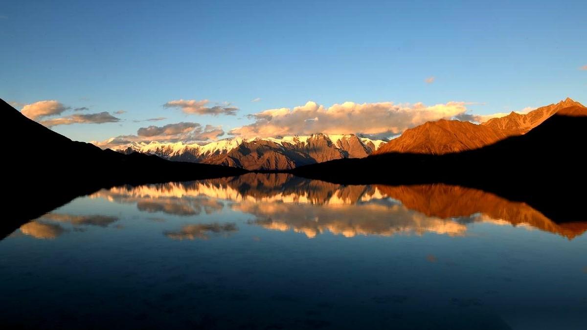 你领导要是突然对你客客气气，一口一个“麻烦”，一句一个“谢谢”。完了，你真得小