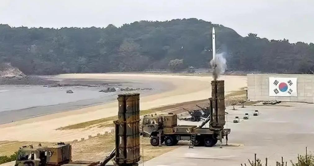 中俄都处于下风，有一件事必须要承认，韩国武器正在横扫中东地区！韩国天弓2中程防